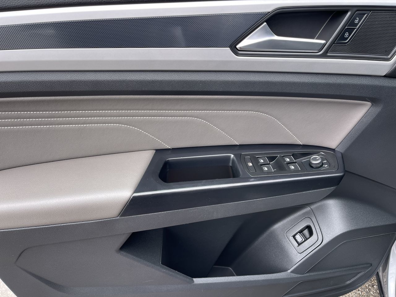 2021 Volkswagen Atlas Cross Sport in Calgary, Alberta