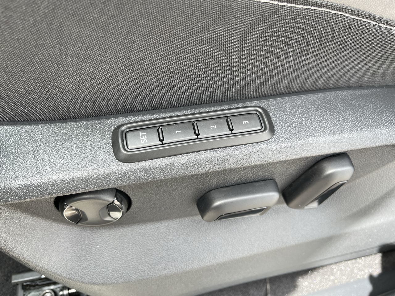 Volkswagen Atlas Cross Sport  2022 à Calgary, Alberta