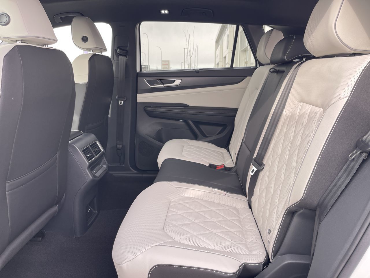 Volkswagen Atlas Cross Sport  2026 à Calgary, Alberta