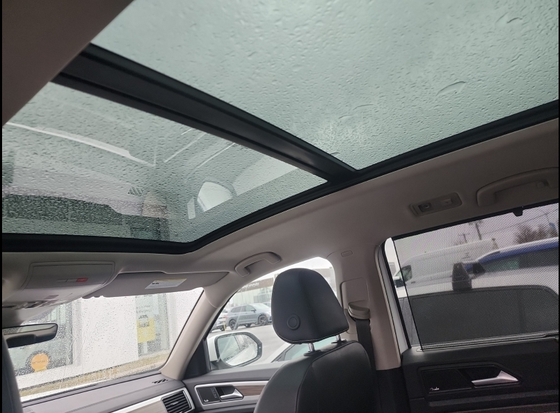 2022 Volkswagen Atlas in Calgary, Alberta