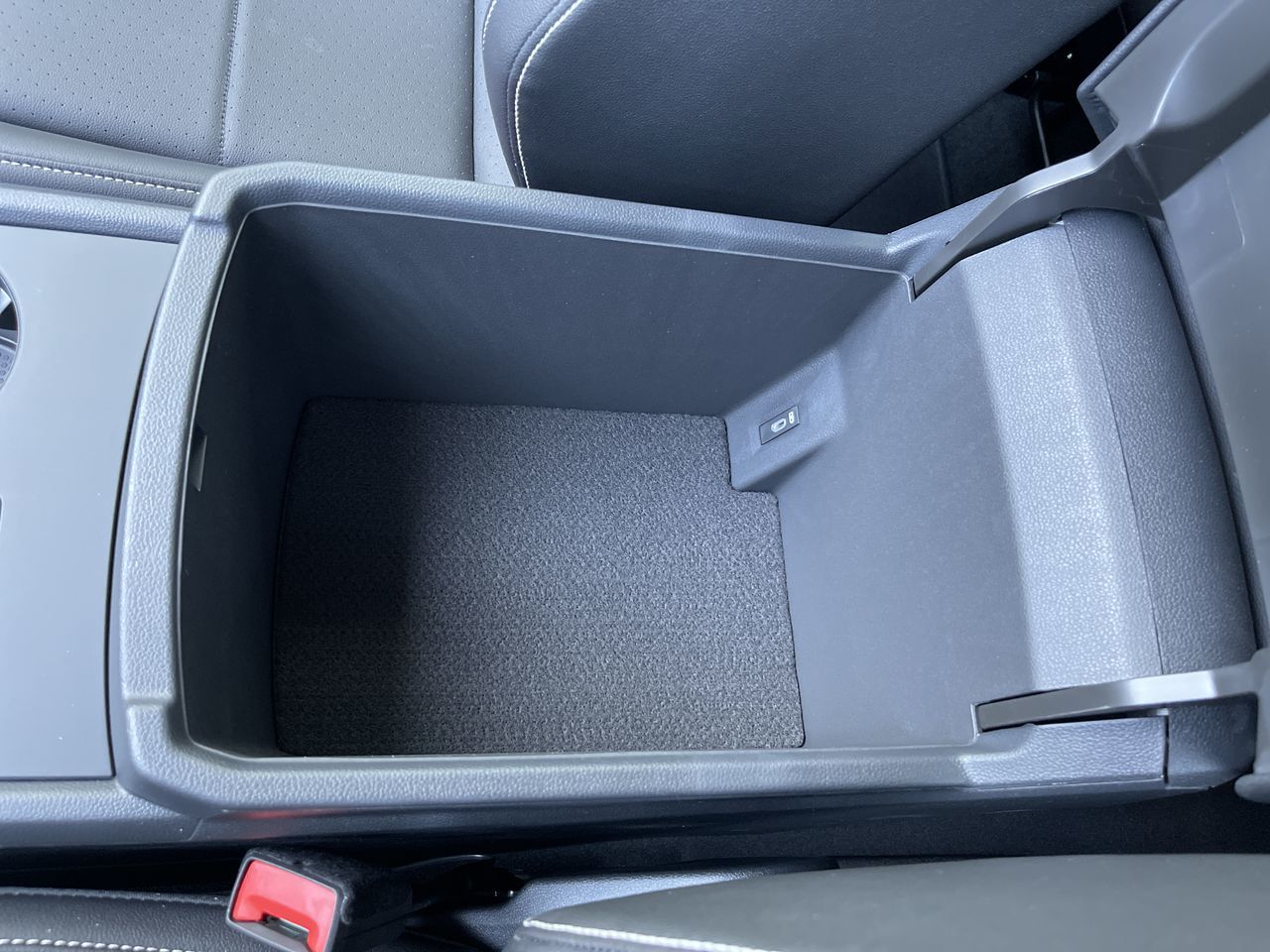 2022 Volkswagen Atlas in Calgary, Alberta