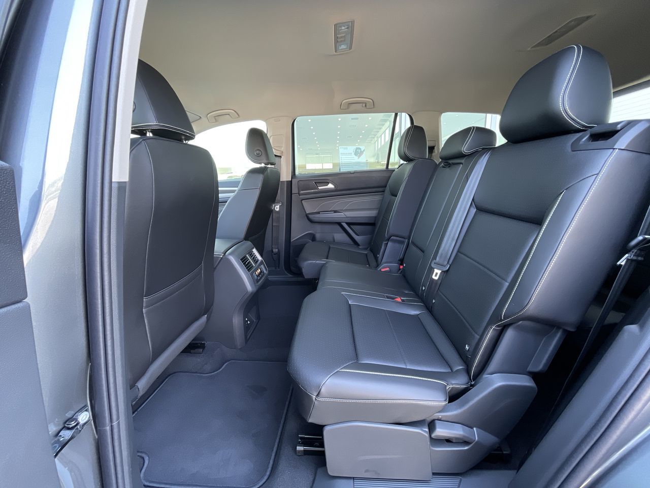 2022 Volkswagen Atlas in Calgary, Alberta