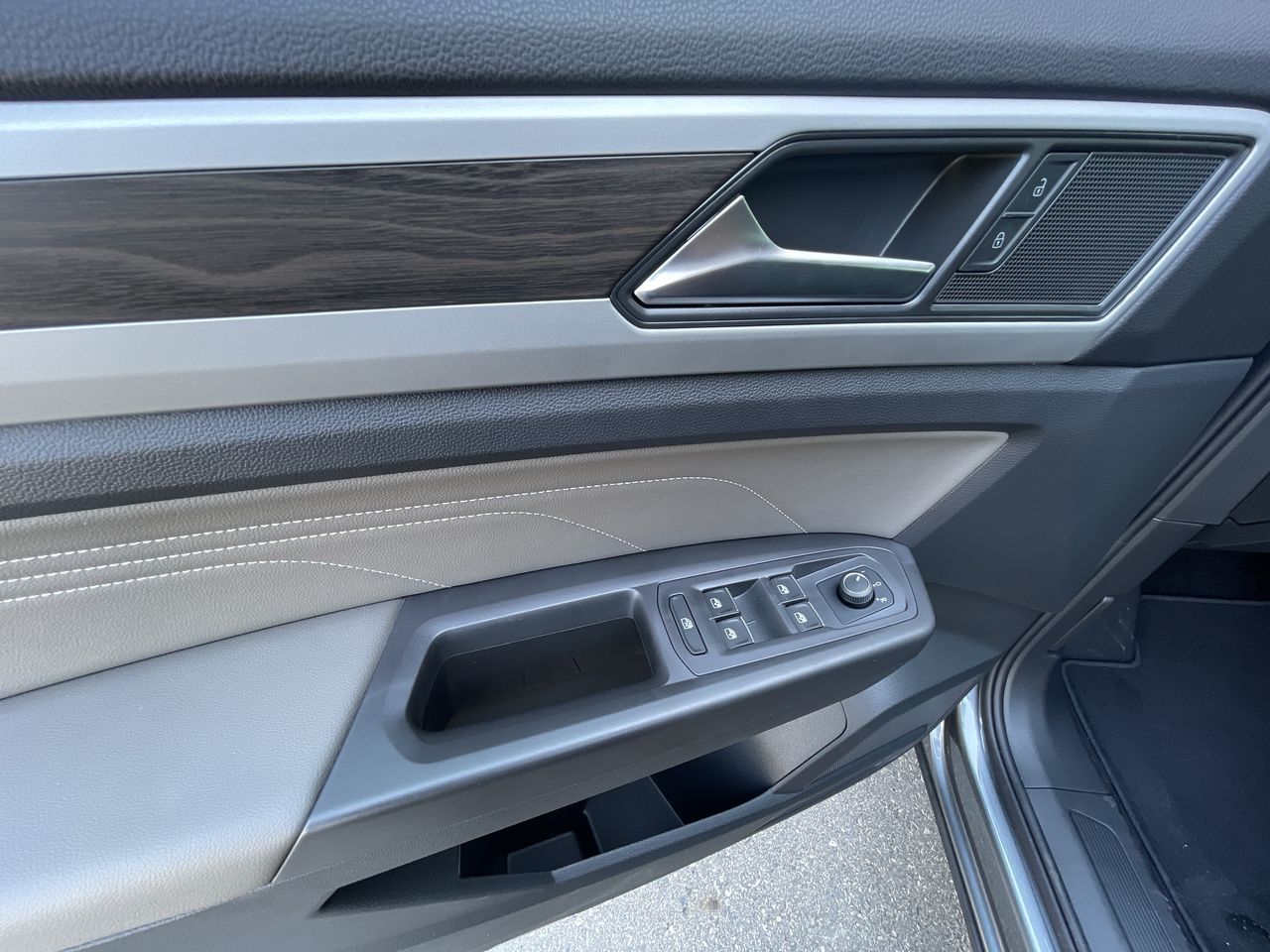 2022 Volkswagen Atlas in Calgary, Alberta