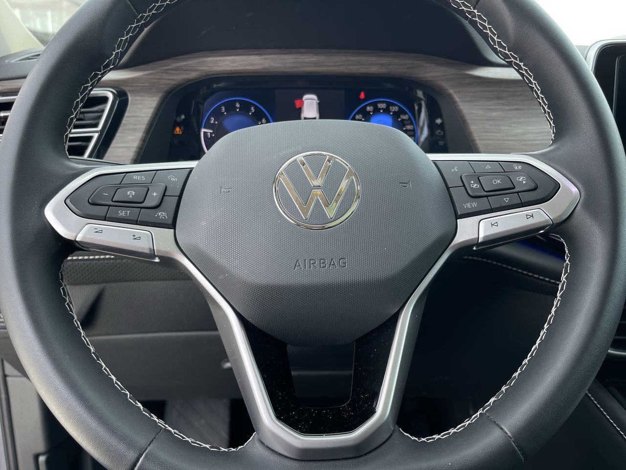 2024 Volkswagen Atlas in Calgary, Alberta