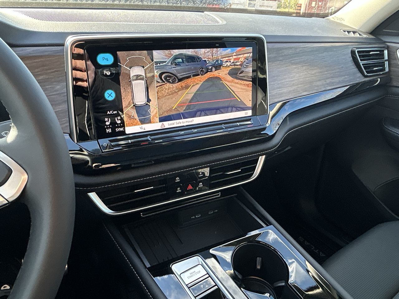 2025 Volkswagen Atlas in Calgary, Alberta