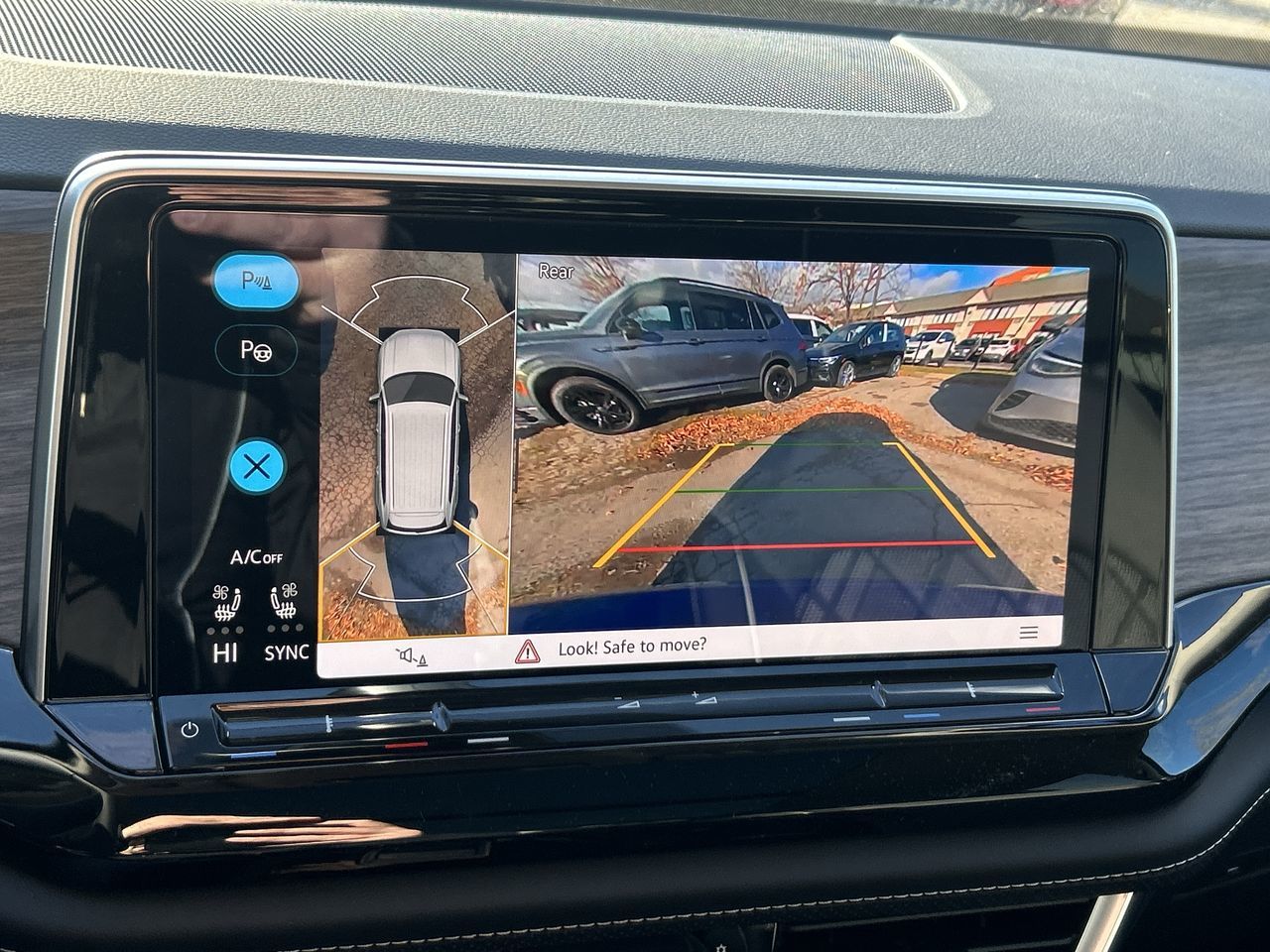 2025 Volkswagen Atlas in Calgary, Alberta