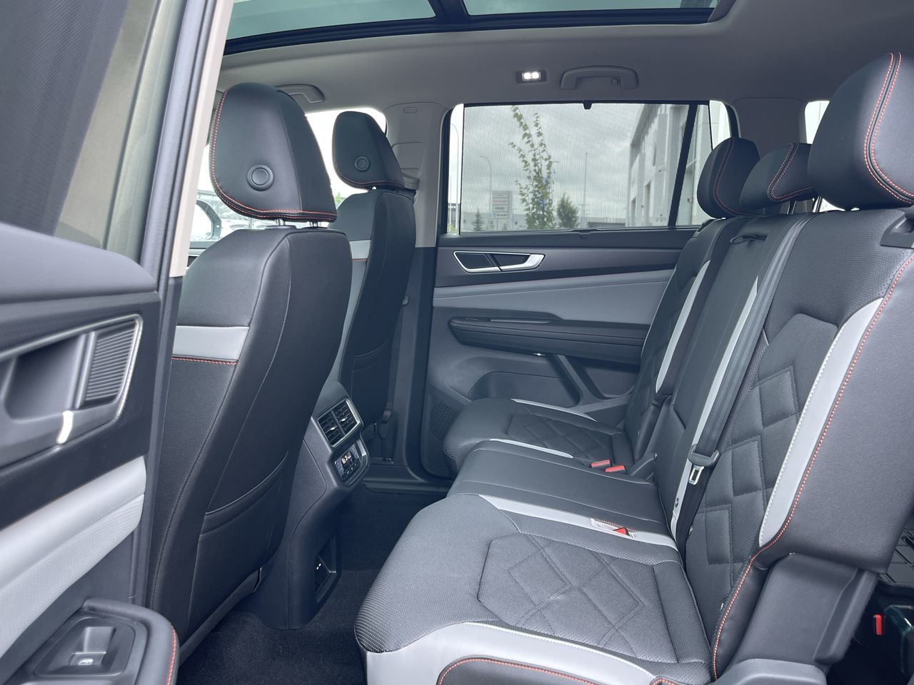 2025 Volkswagen Atlas in Calgary, Alberta