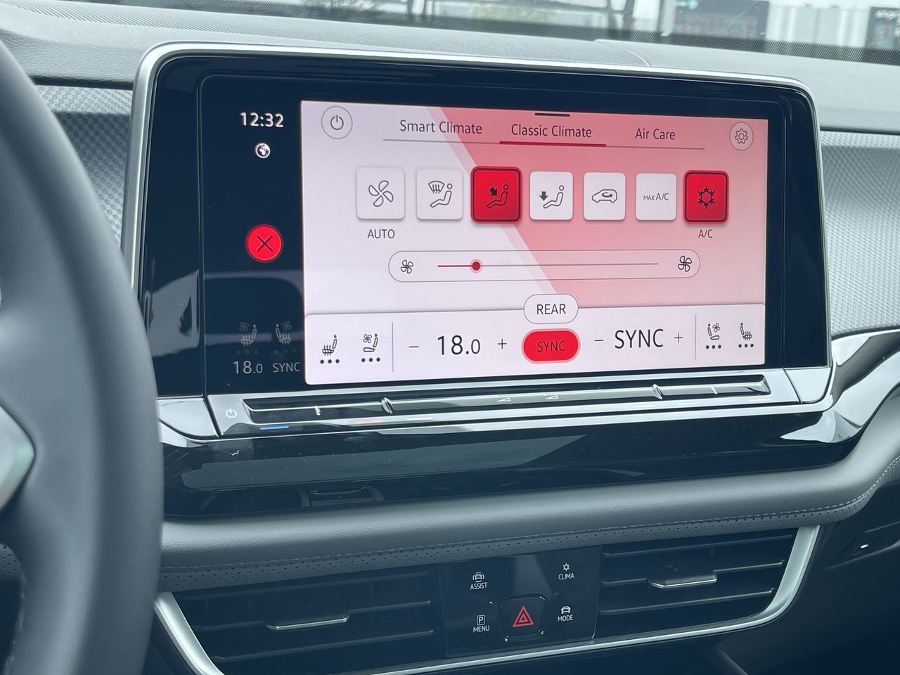 2025 Volkswagen Atlas in Calgary, Alberta