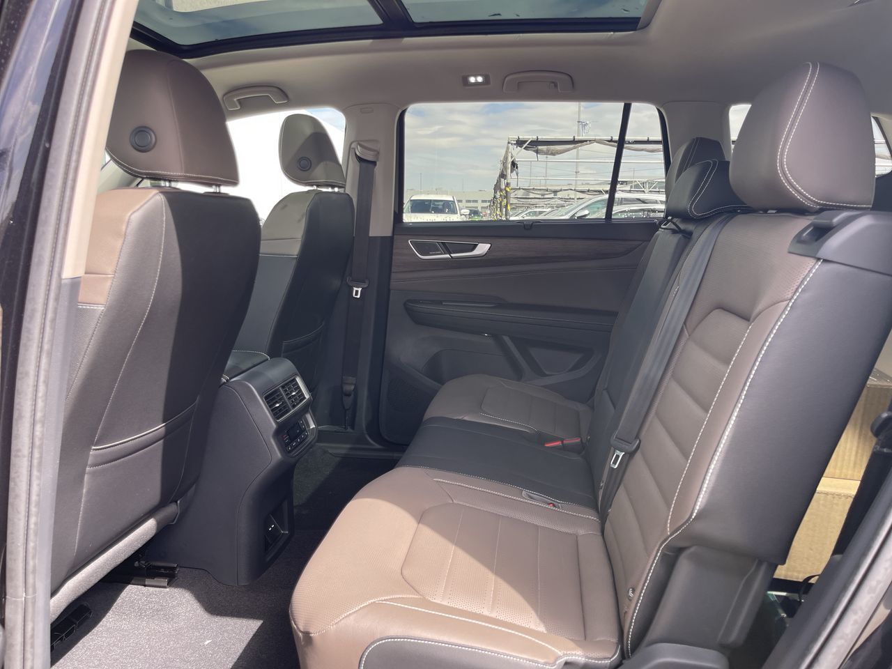 2026 Volkswagen Atlas in Calgary, Alberta