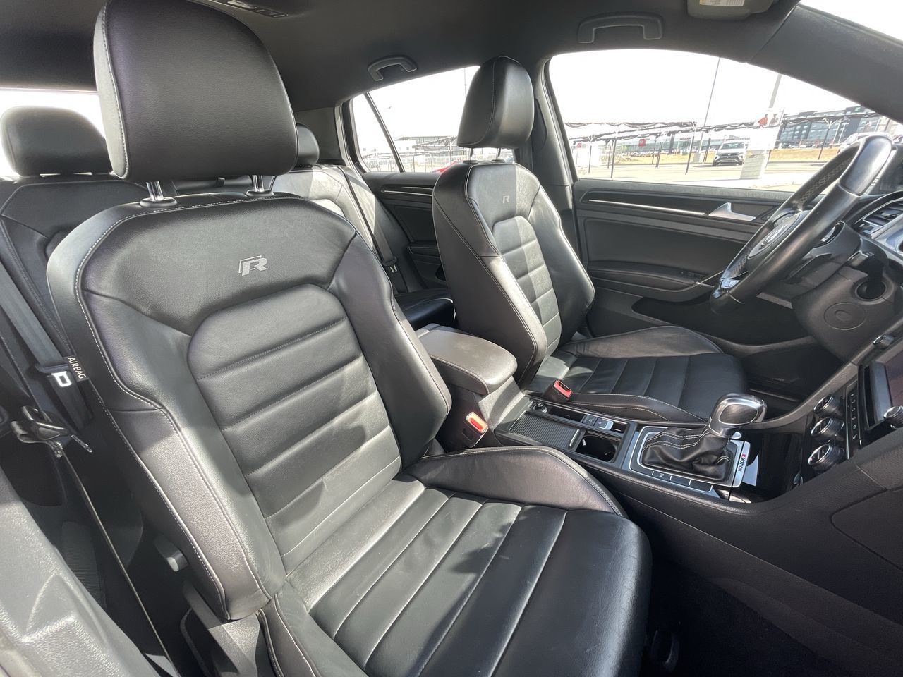 2017 Volkswagen Golf R