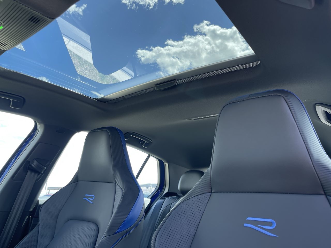 2024 Volkswagen Golf R