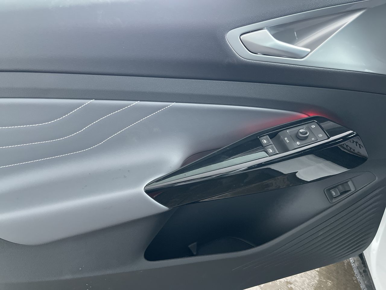 2025 Volkswagen ID.4 in Calgary, Alberta