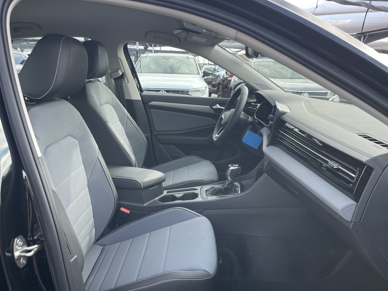 Volkswagen Jetta  2027 à Calgary, Alberta