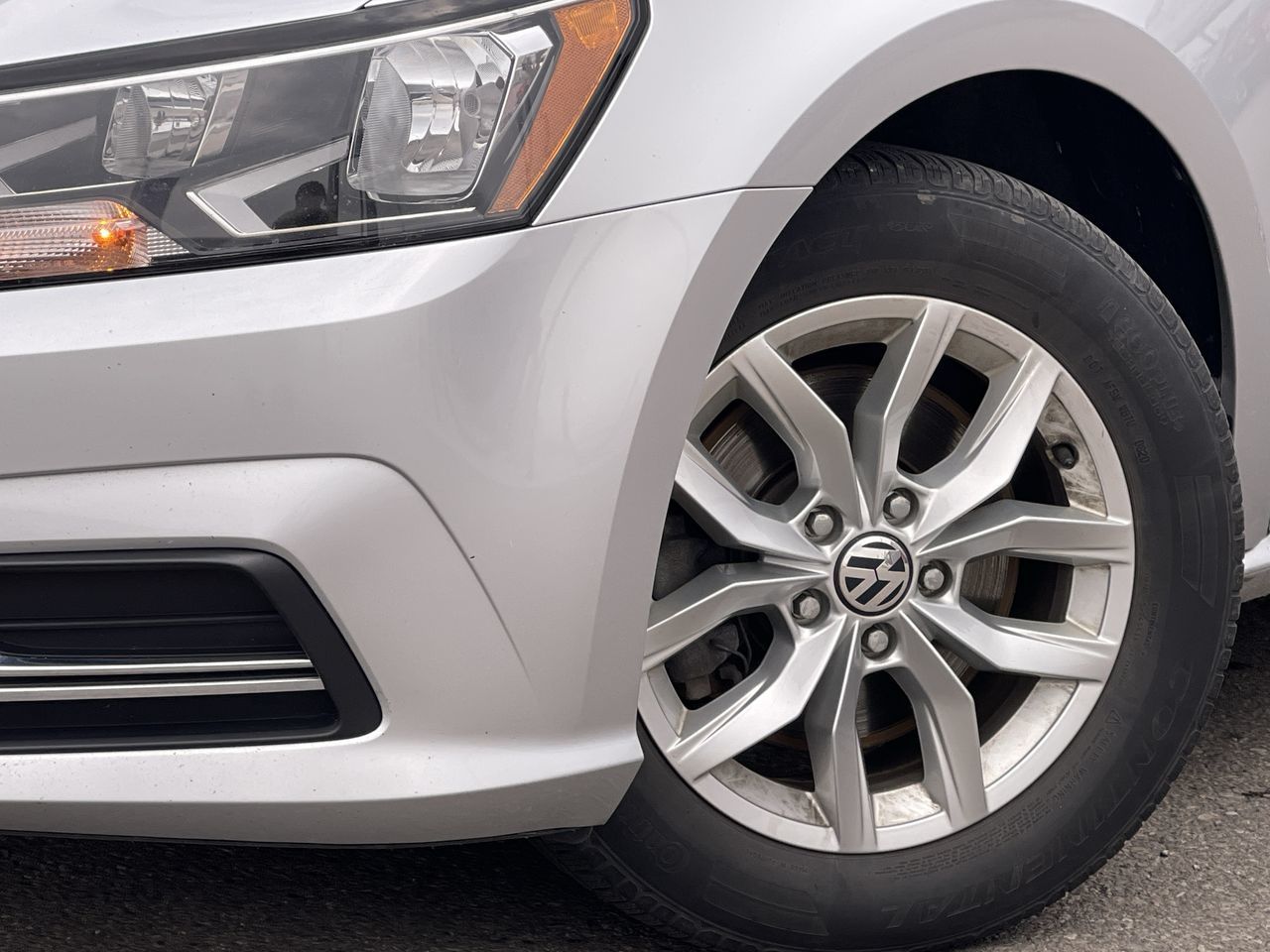 2018 Volkswagen Passat in Calgary, Alberta