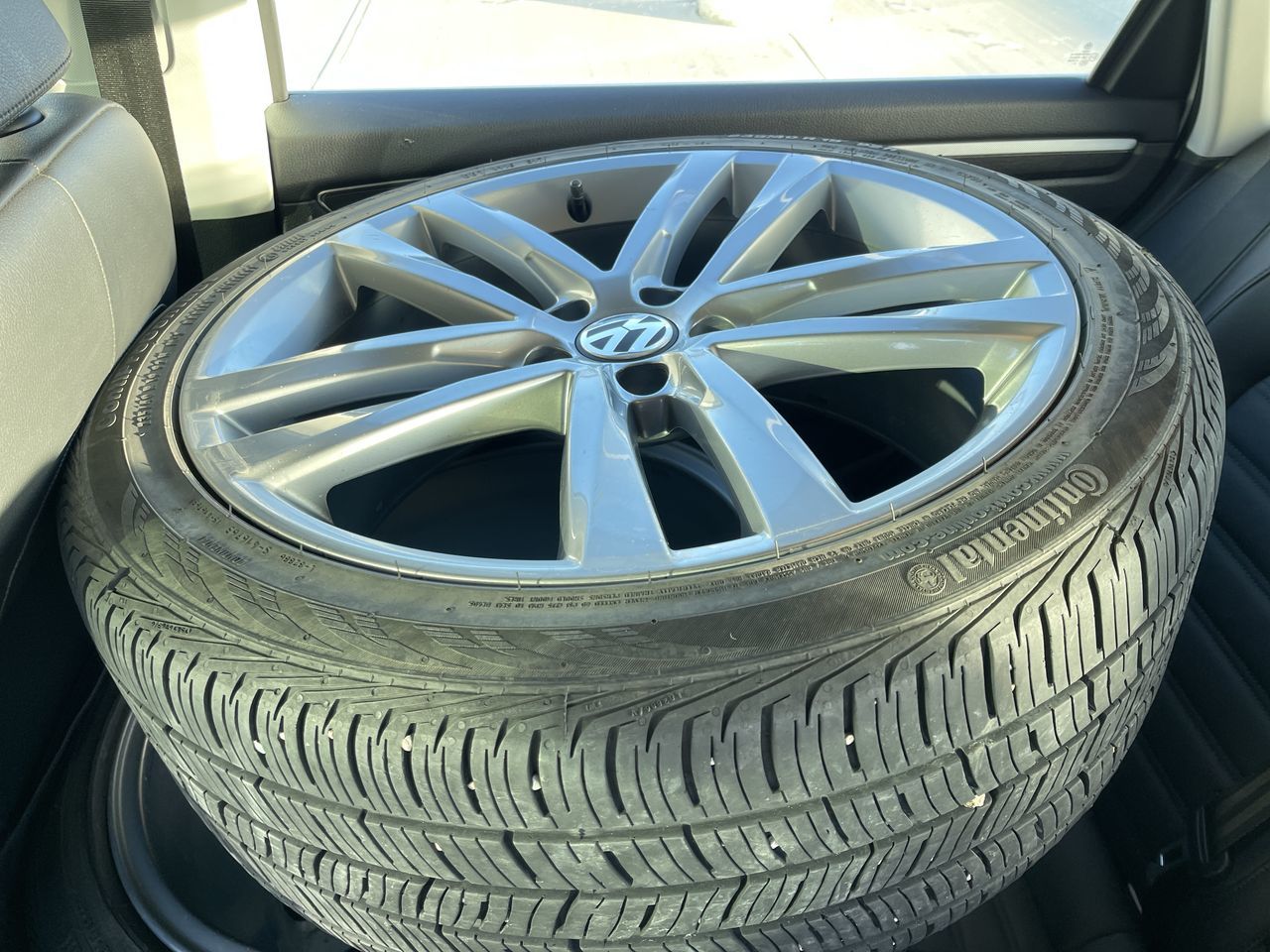 2019 Volkswagen Passat in Calgary, Alberta