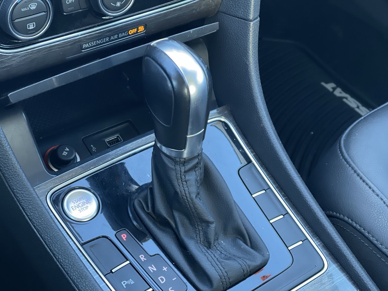 2019 Volkswagen Passat in Calgary, Alberta