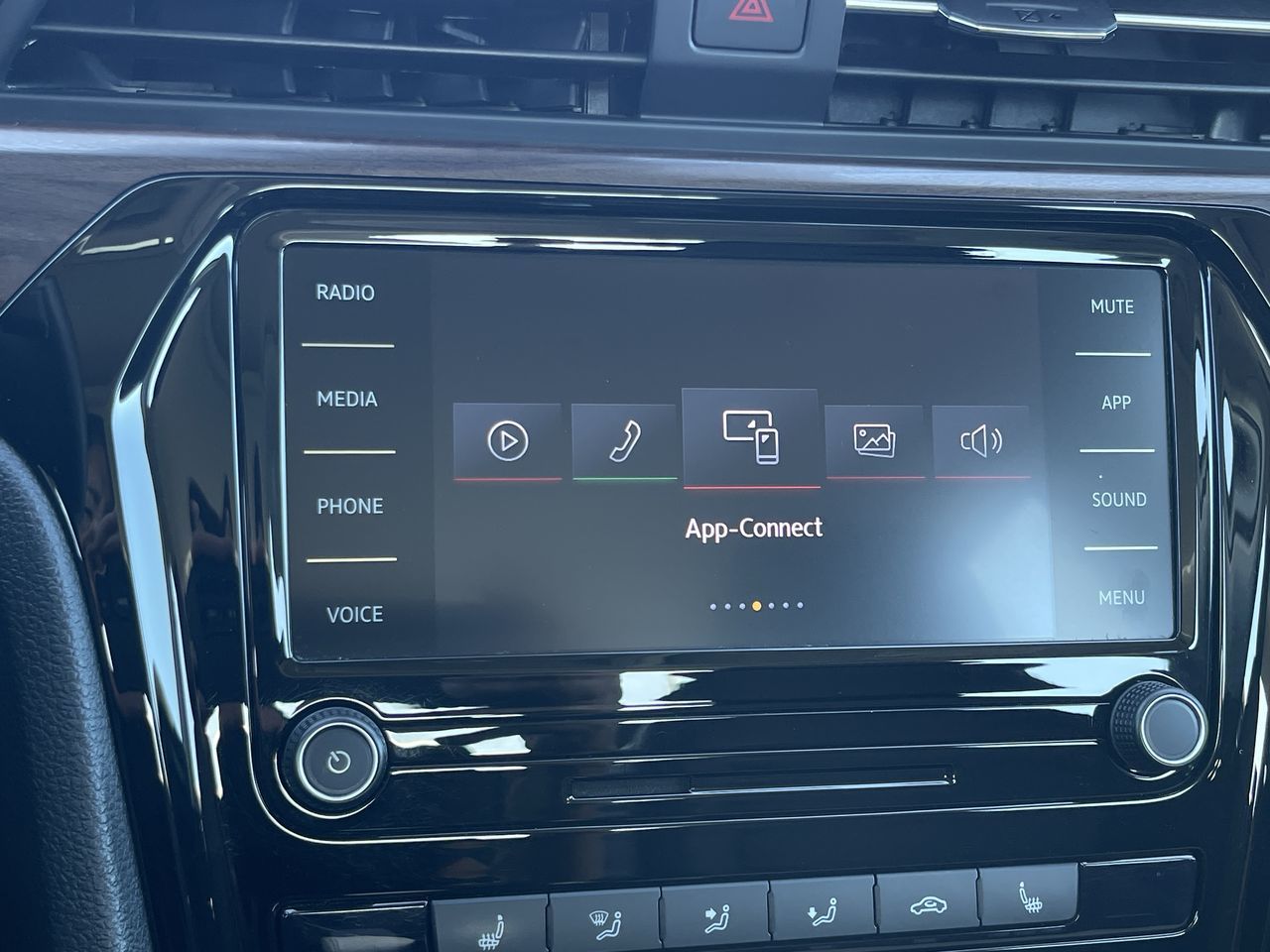 2022 Volkswagen Passat