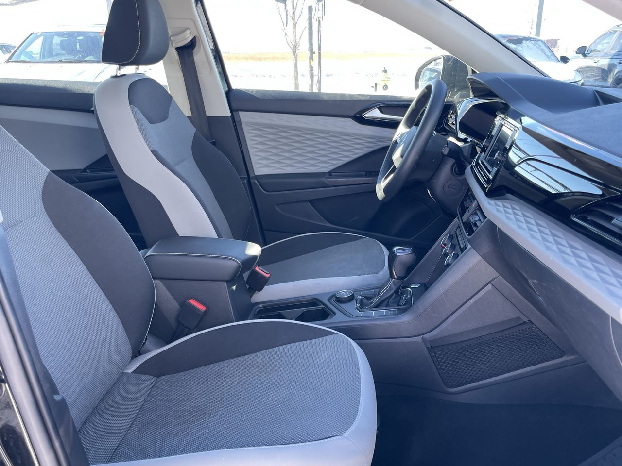 Volkswagen Taos  2022 à Calgary, Alberta