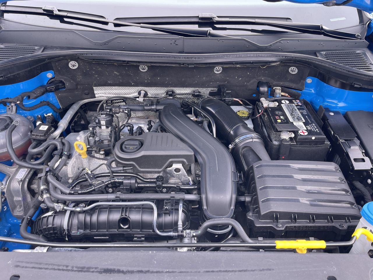 Volkswagen Taos  2022 à Calgary, Alberta