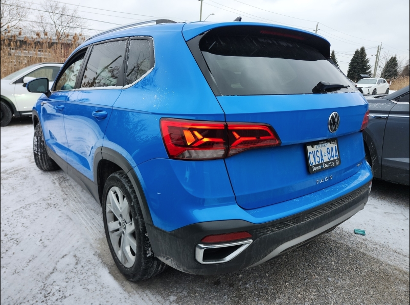 Volkswagen Taos  2022 à Calgary, Alberta