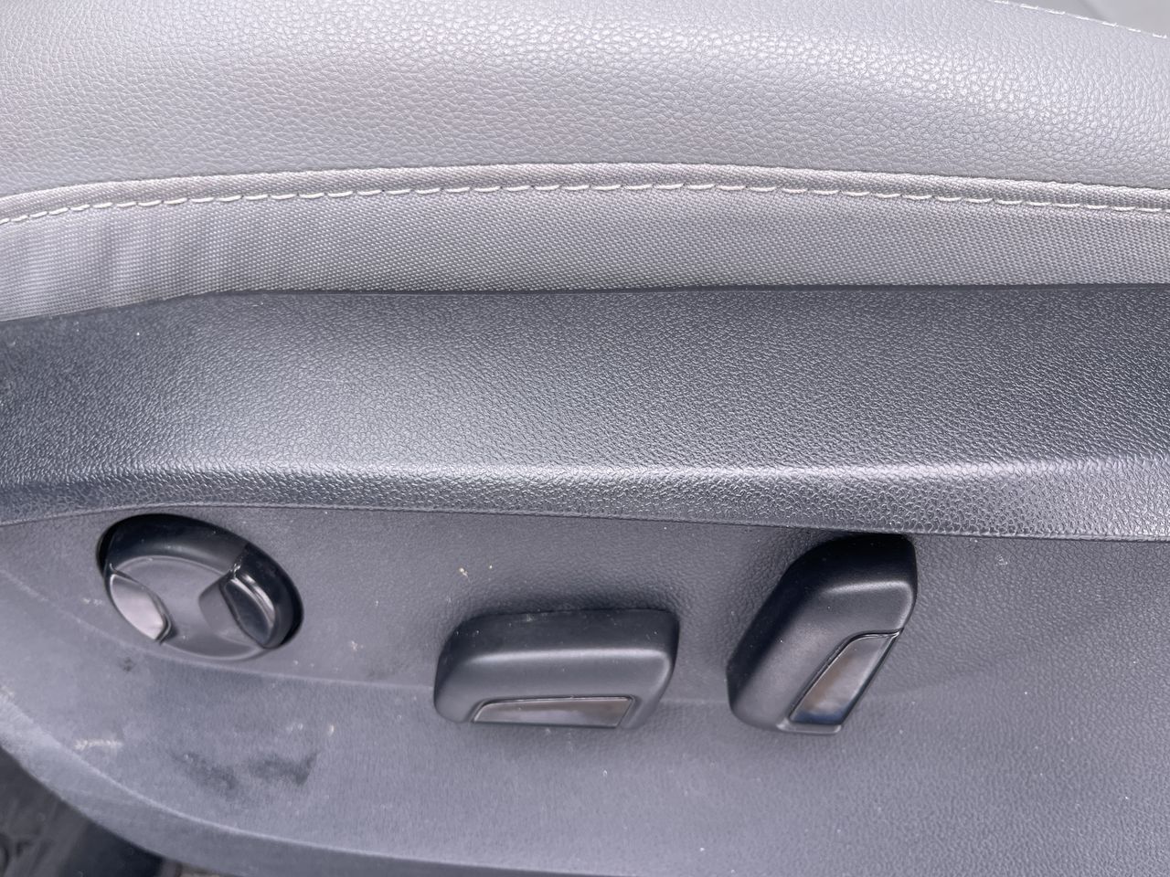 Volkswagen Taos  2022 à Calgary, Alberta