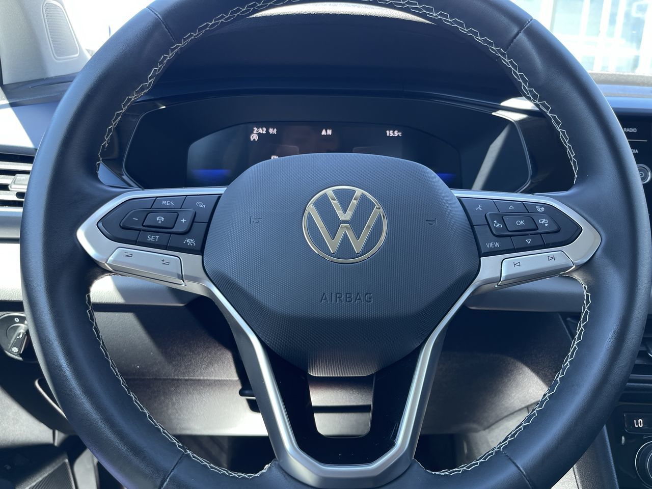 Volkswagen Taos  2023 à Calgary, Alberta