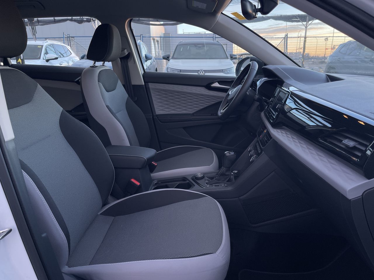 2024 Volkswagen Taos