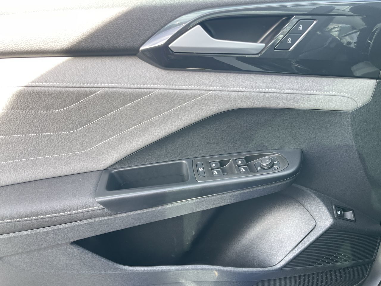 2024 Volkswagen Taos