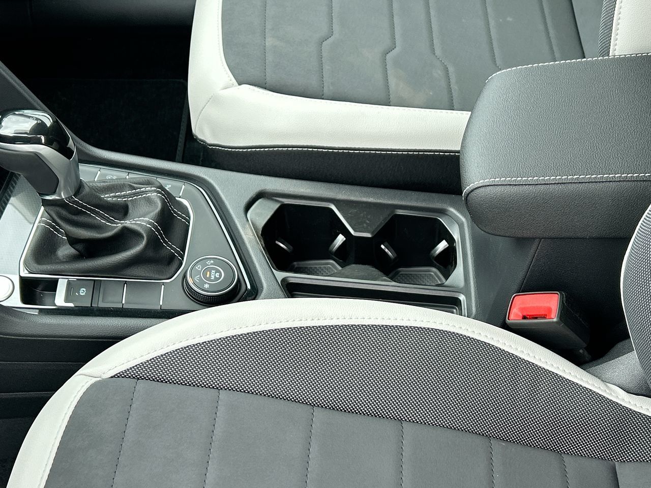 2025 Volkswagen Taos