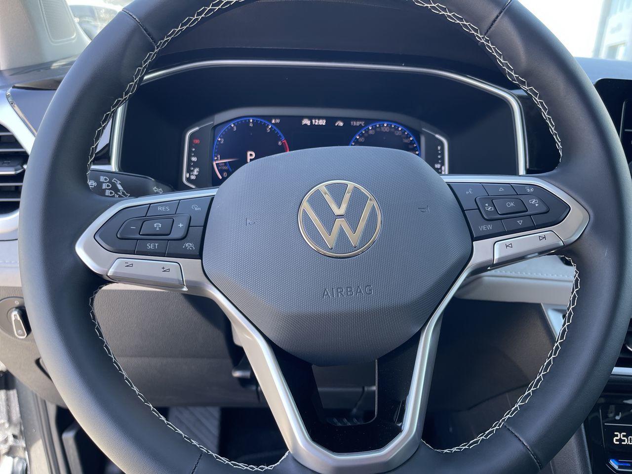 Volkswagen Taos  2025 à Calgary, Alberta