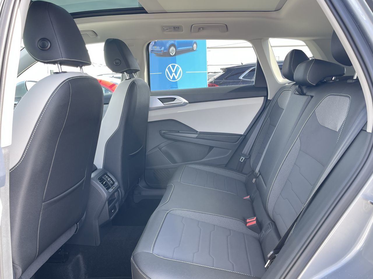 Volkswagen Taos  2025 à Calgary, Alberta