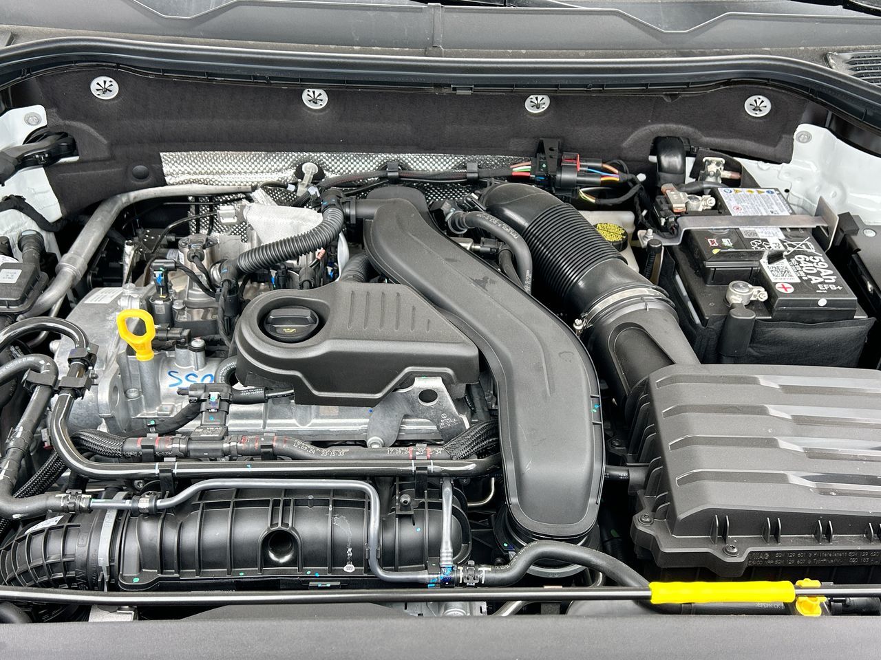 2025 Volkswagen Taos