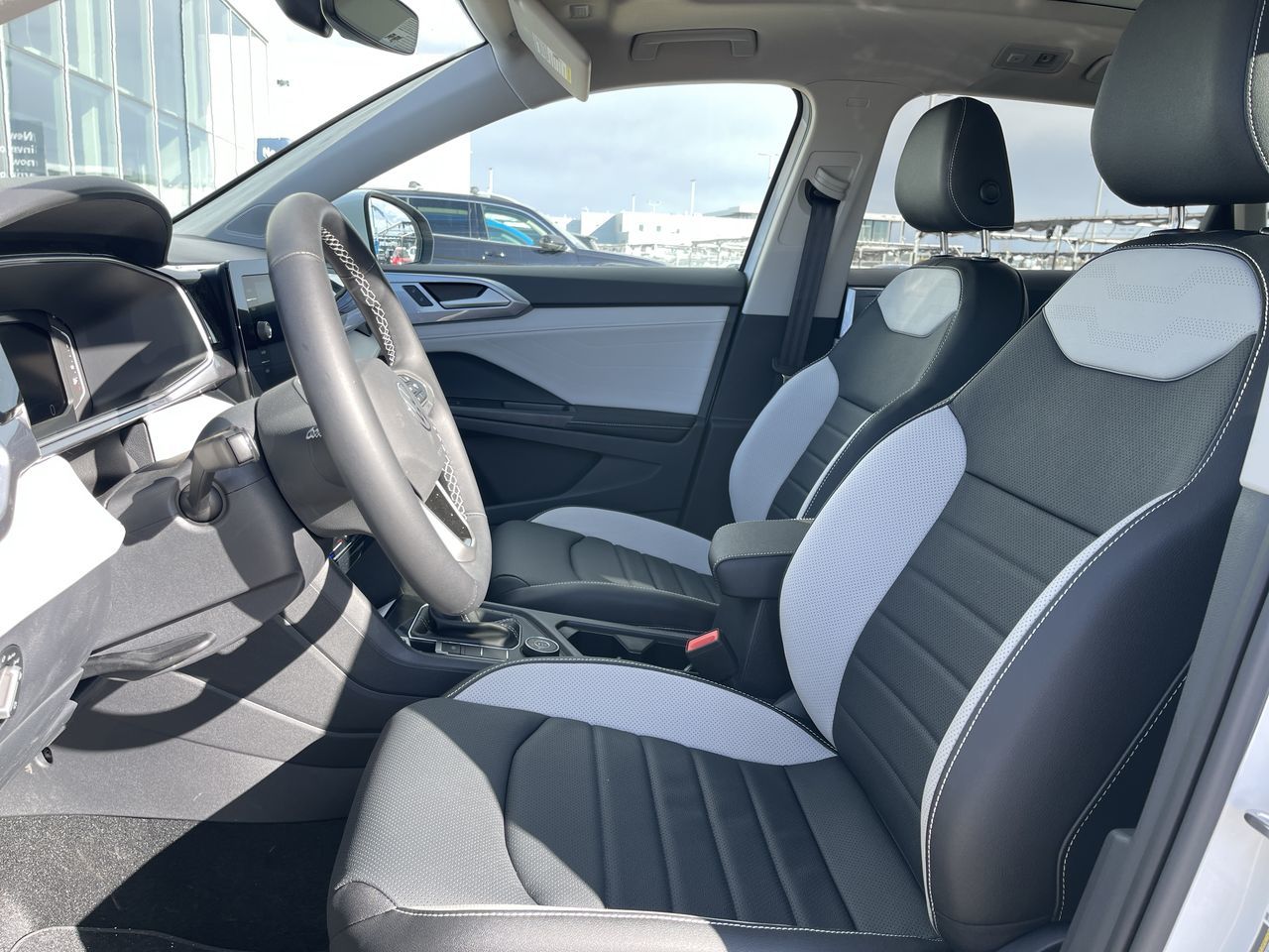 2025 Volkswagen Taos