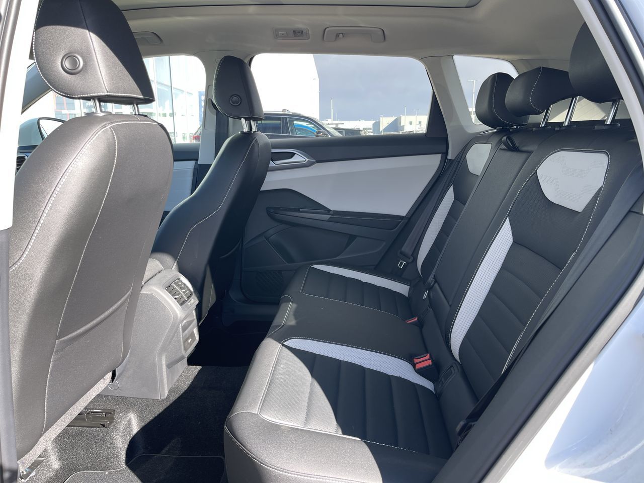 2025 Volkswagen Taos