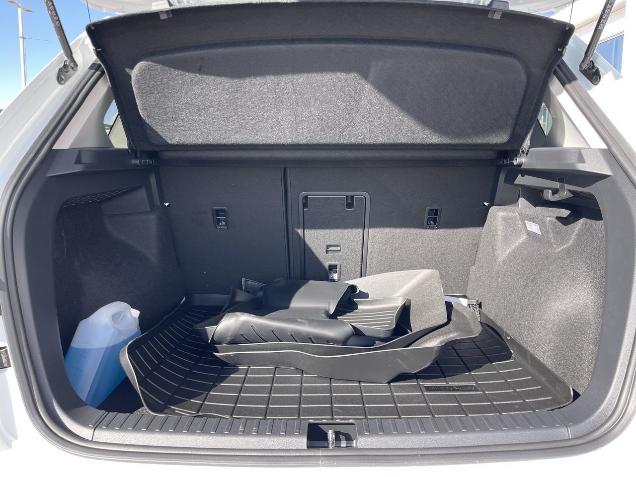 2025 Volkswagen Taos