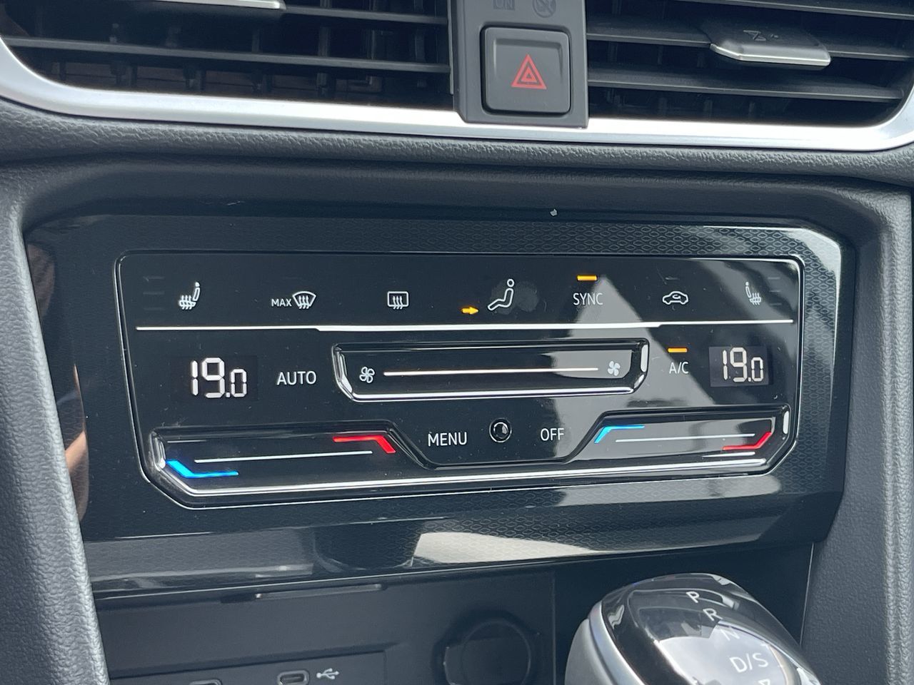 2025 Volkswagen Taos