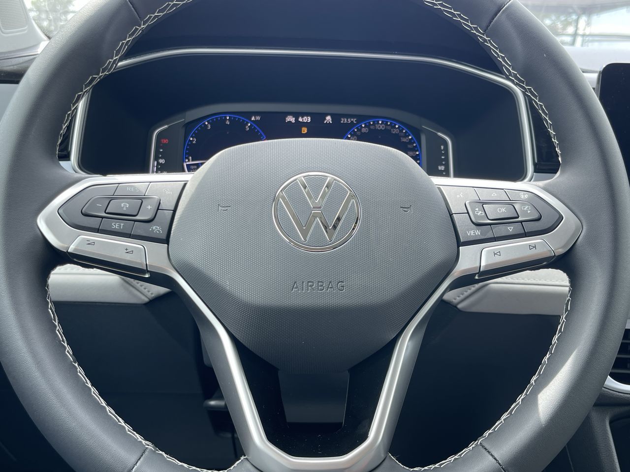 2025 Volkswagen Taos