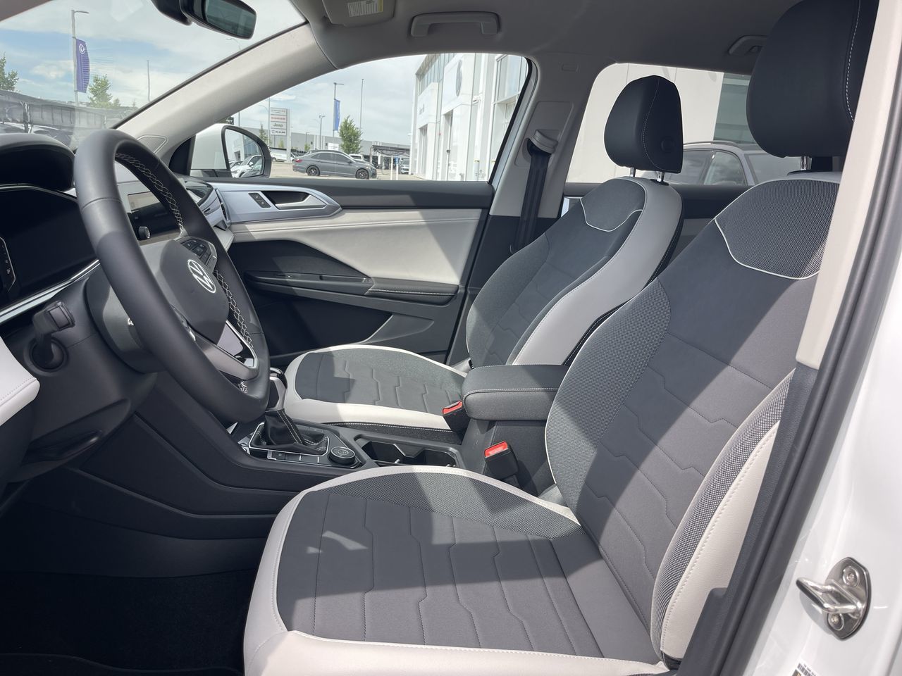 2025 Volkswagen Taos