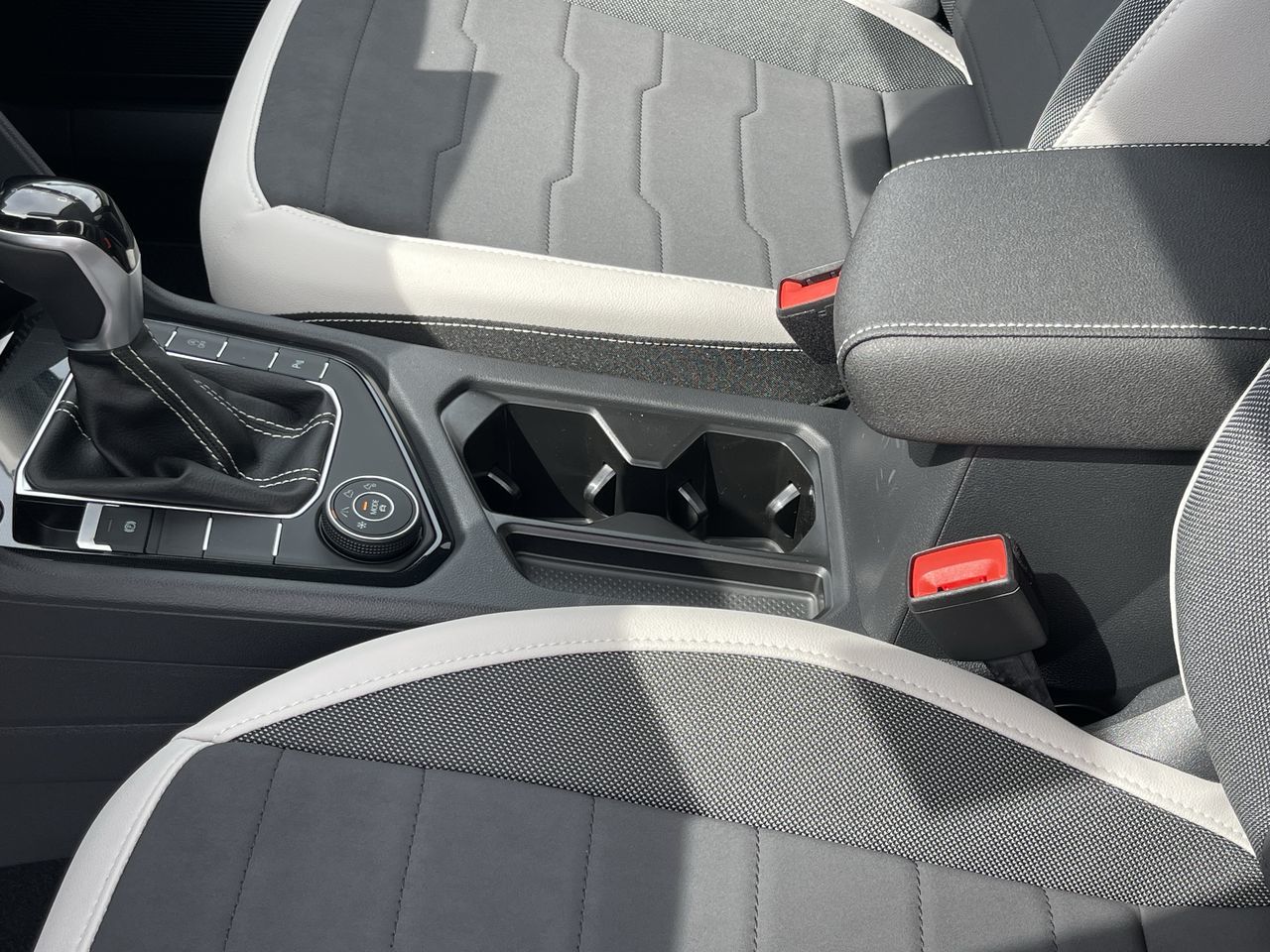 2025 Volkswagen Taos