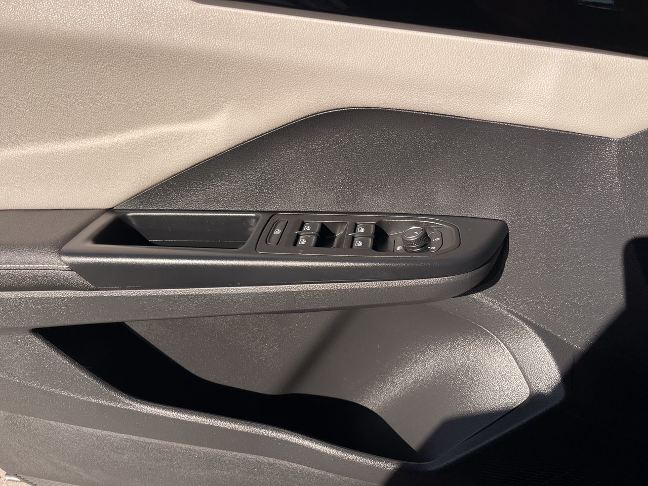 2025 Volkswagen Taos