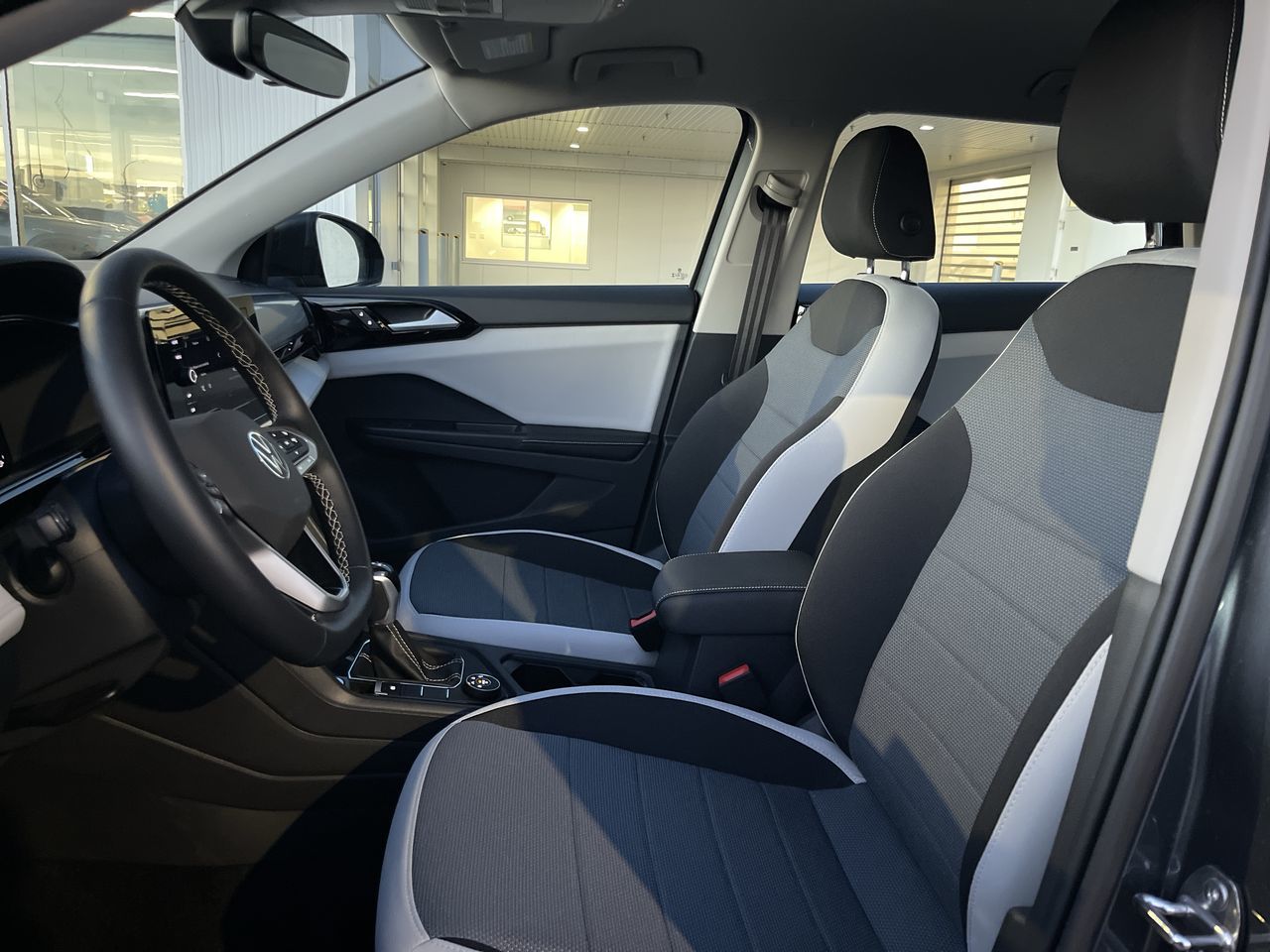 2025 Volkswagen Taos