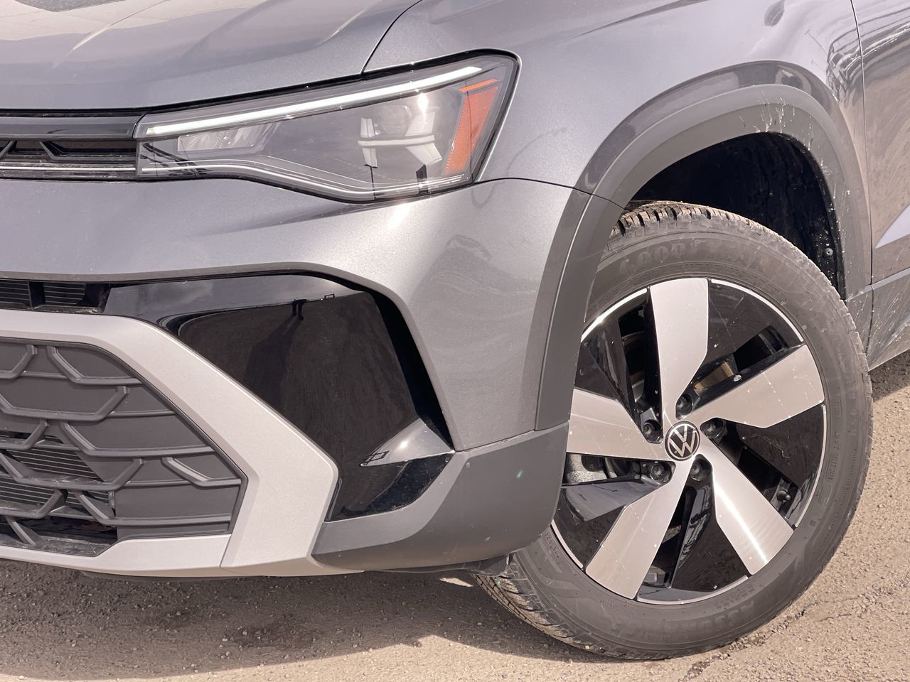 2025 Volkswagen Taos