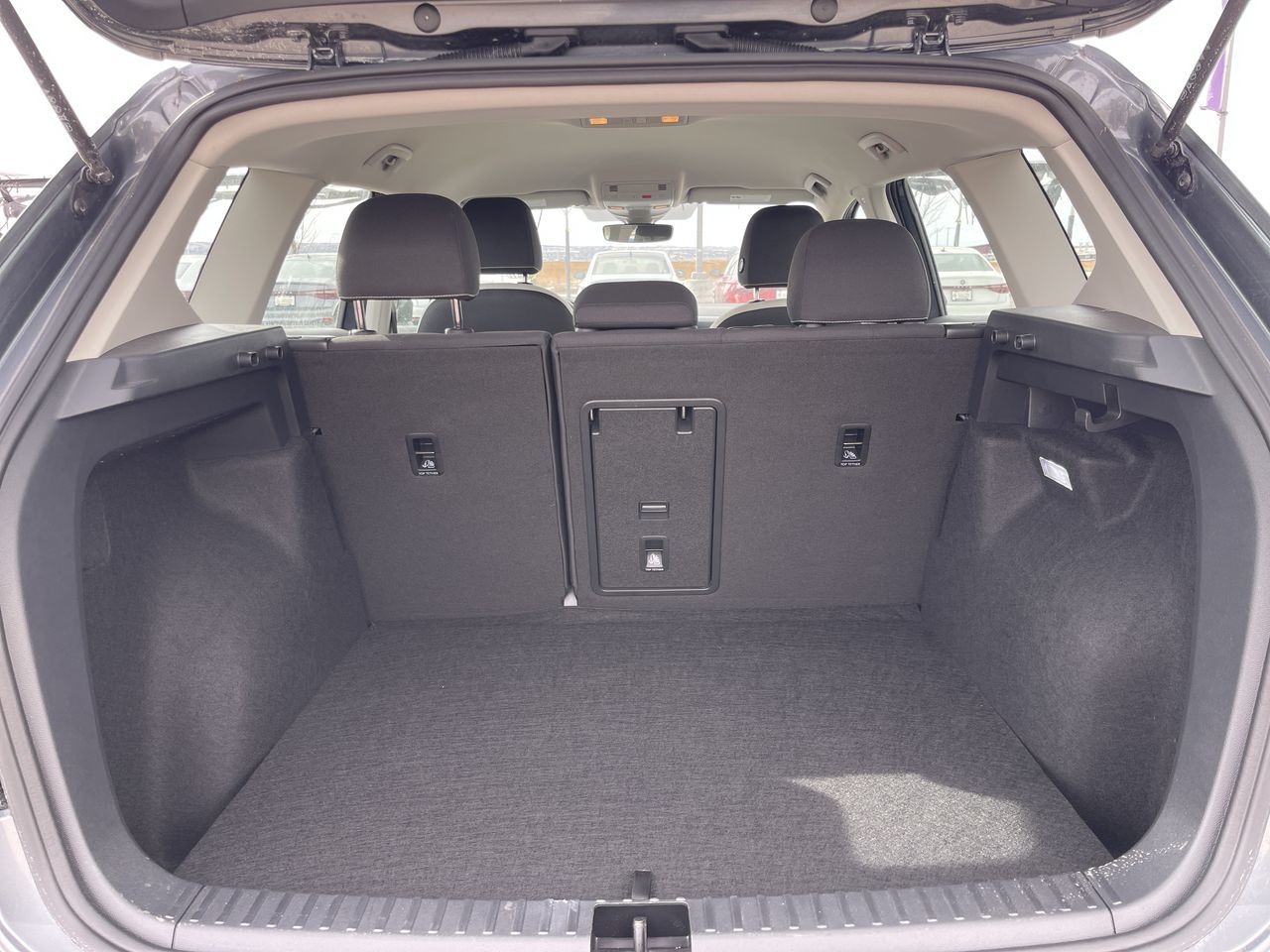 2025 Volkswagen Taos