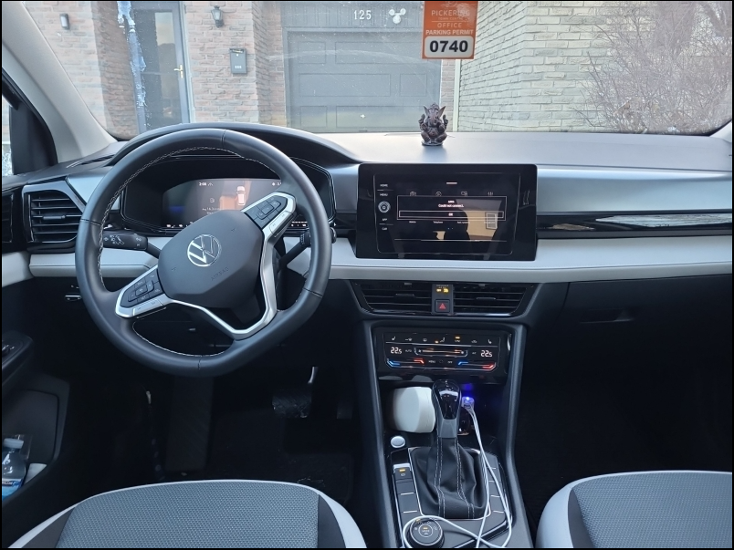 2025 Volkswagen Taos