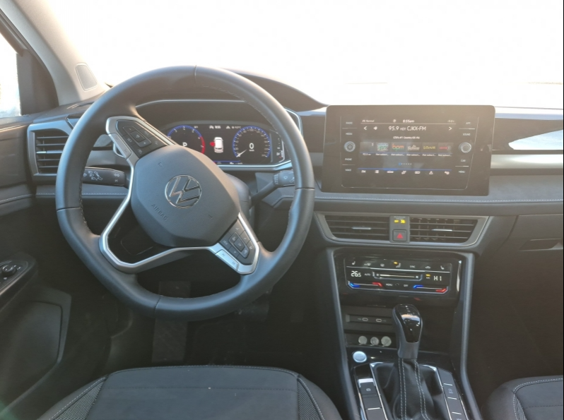 2025 Volkswagen Taos