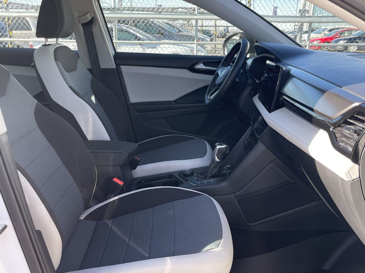 2025 Volkswagen Taos