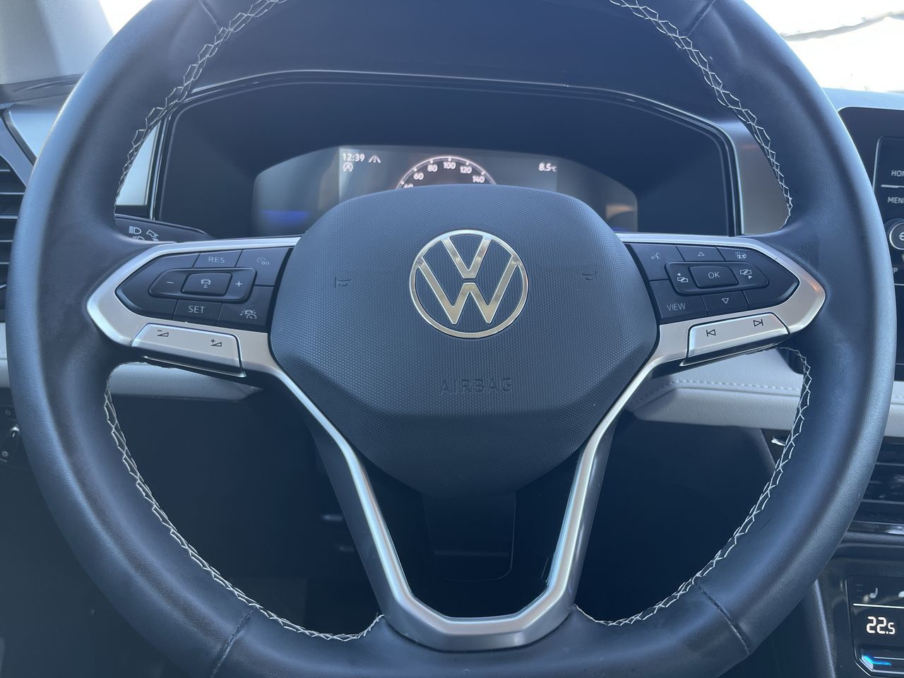2025 Volkswagen Taos