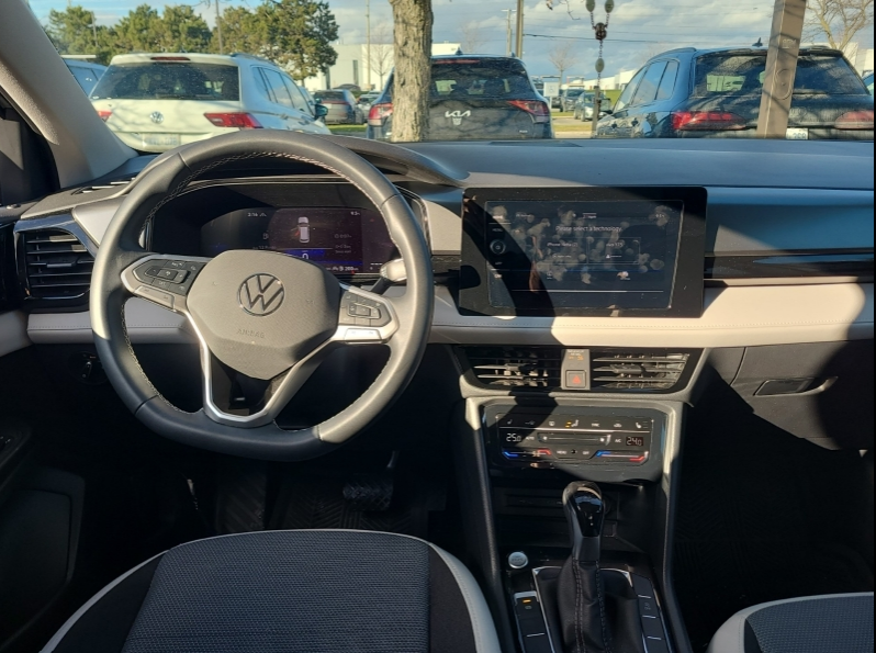 2025 Volkswagen Taos