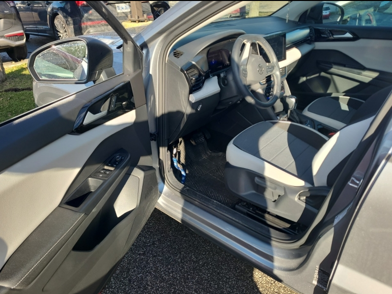 2025 Volkswagen Taos