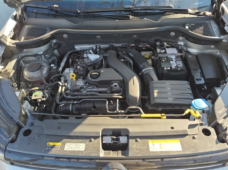 2025 Volkswagen Taos